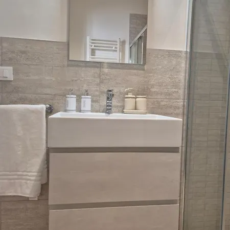 Stella Cavana Trieste